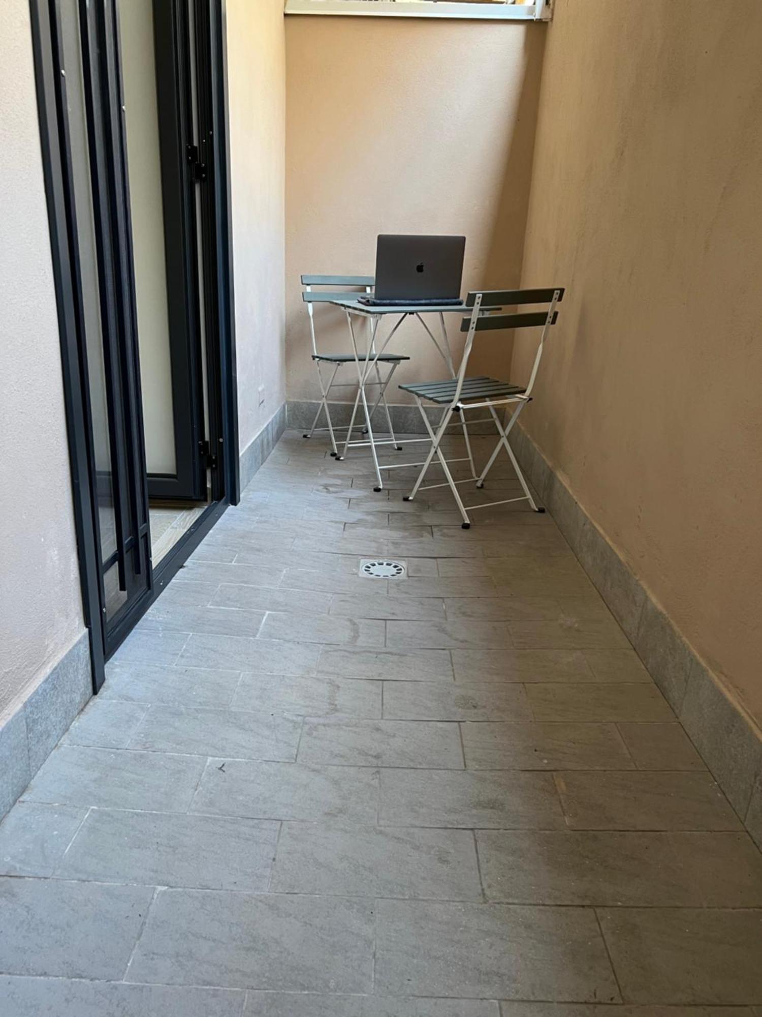Villafranca Settantuno Apartments Палермо Екстериор снимка
